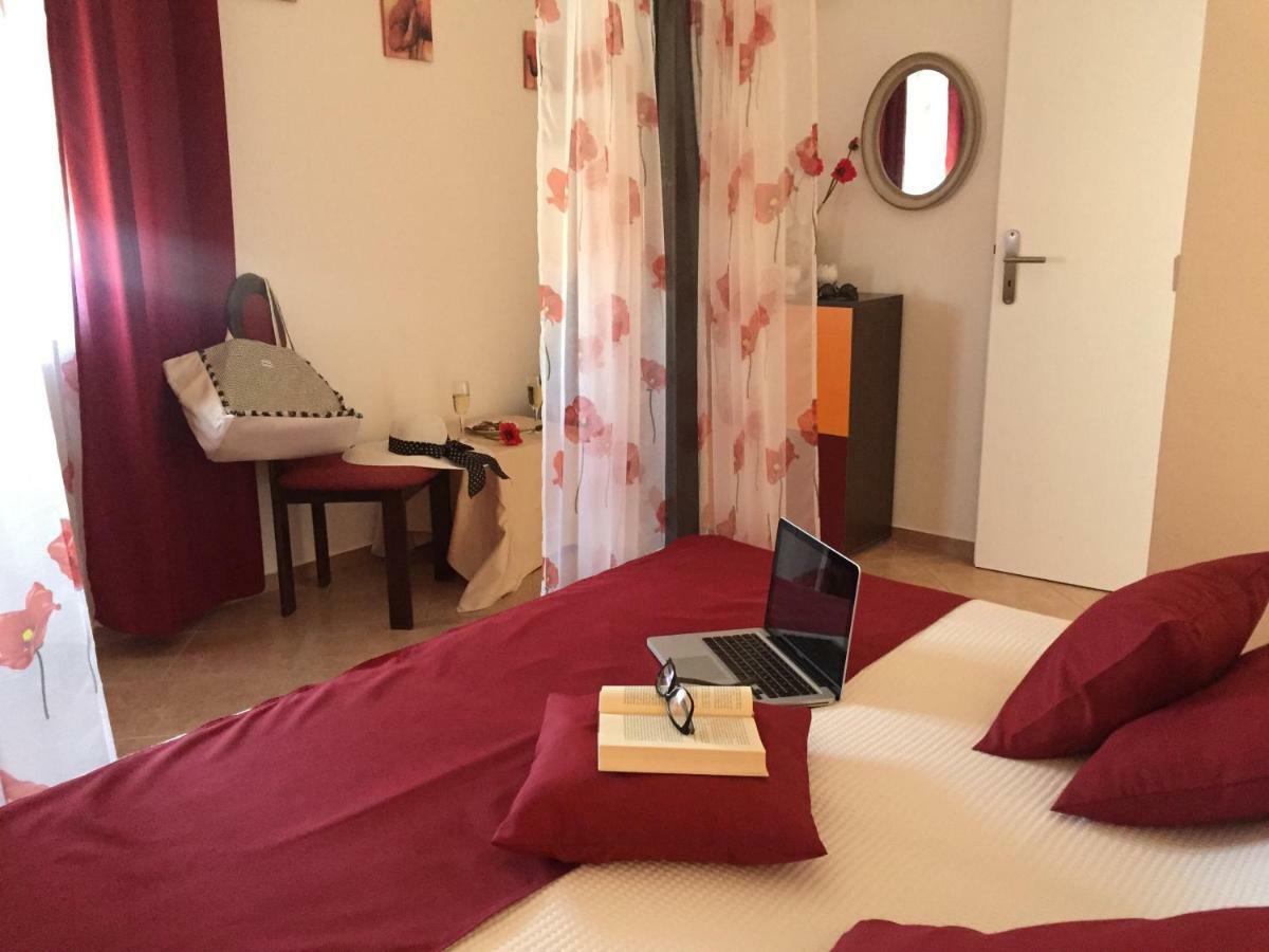 Apartment Vila Lina Vir Esterno foto